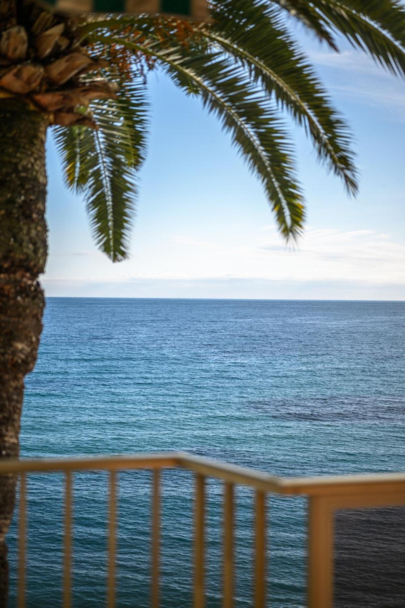 Le Coq Ligures - Air Conditioning - Seafront - Wifi Roquebrune-Cap-Martin Εξωτερικό φωτογραφία